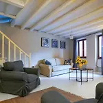 Deluxe Apartment Casa Flores With Sea View & Terrace