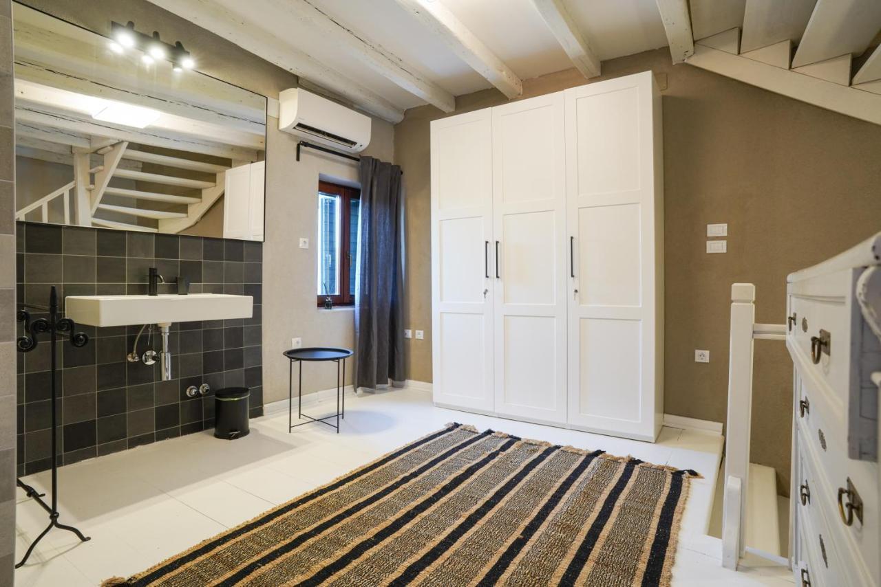 Deluxe Casa Flores With Sea View & Terrace Rovigno