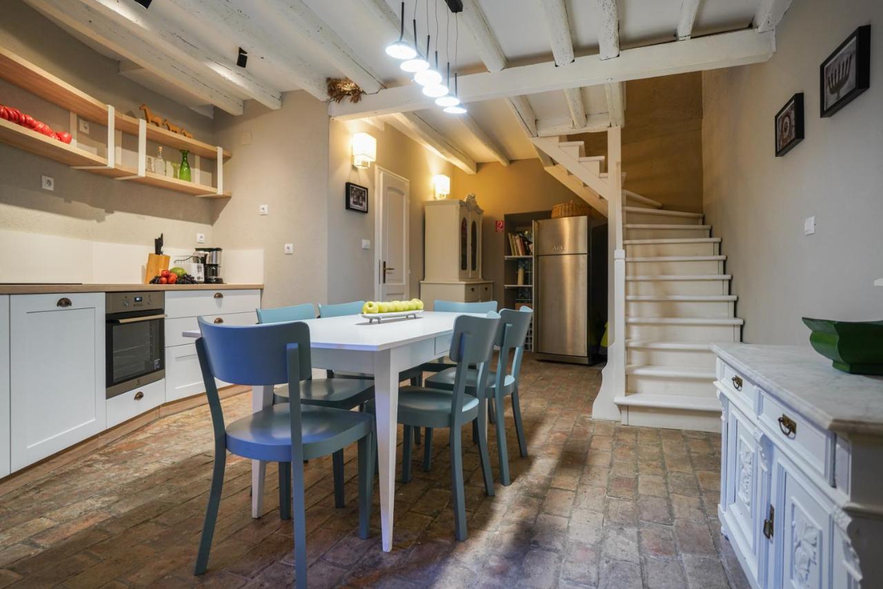 Appartamento Deluxe Casa Flores With Sea View & Terrace Rovigno